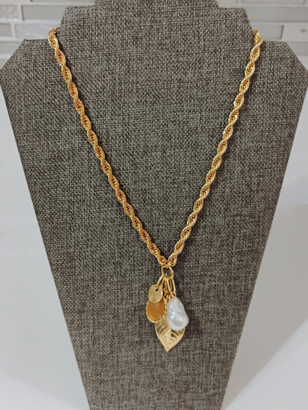 NWOT Multi-Charms Necklace 16.5" + 3.5"- Gold-Toned Rope Chain